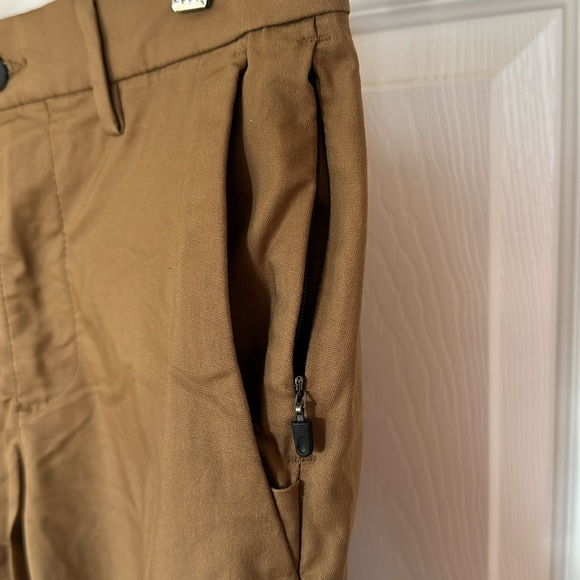 Old navy ultimate tech slim - Picture 5 of 11